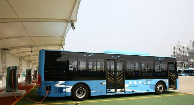 这是无锡各个时期的公交车,就是公交车的一部简史,你见过多少