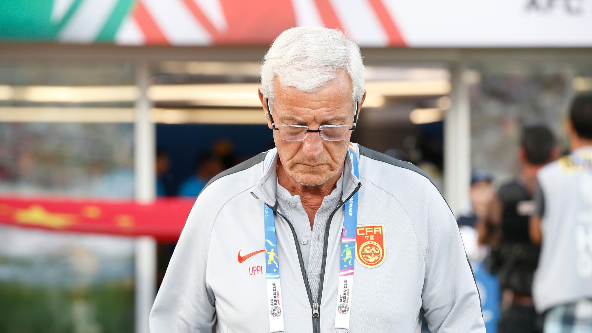 足球--C组:中国队迎战韩国队