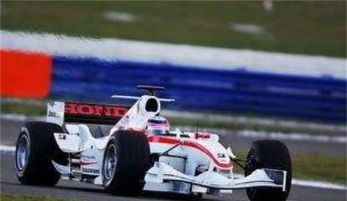 莲花赛车：F1美图抢先看，彰显赛车的气魄，实力强劲