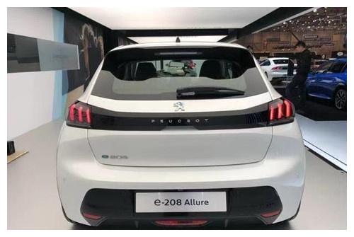 全新标致208现身,内外高颜不输508L,1.2T榨出130马力还配8AT