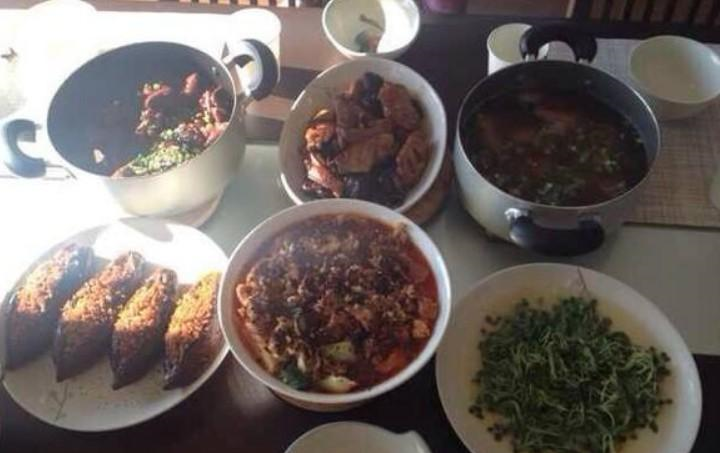 朋友聚餐, 老公朋友圈晒我做的饭, 婆婆评论"亮了"