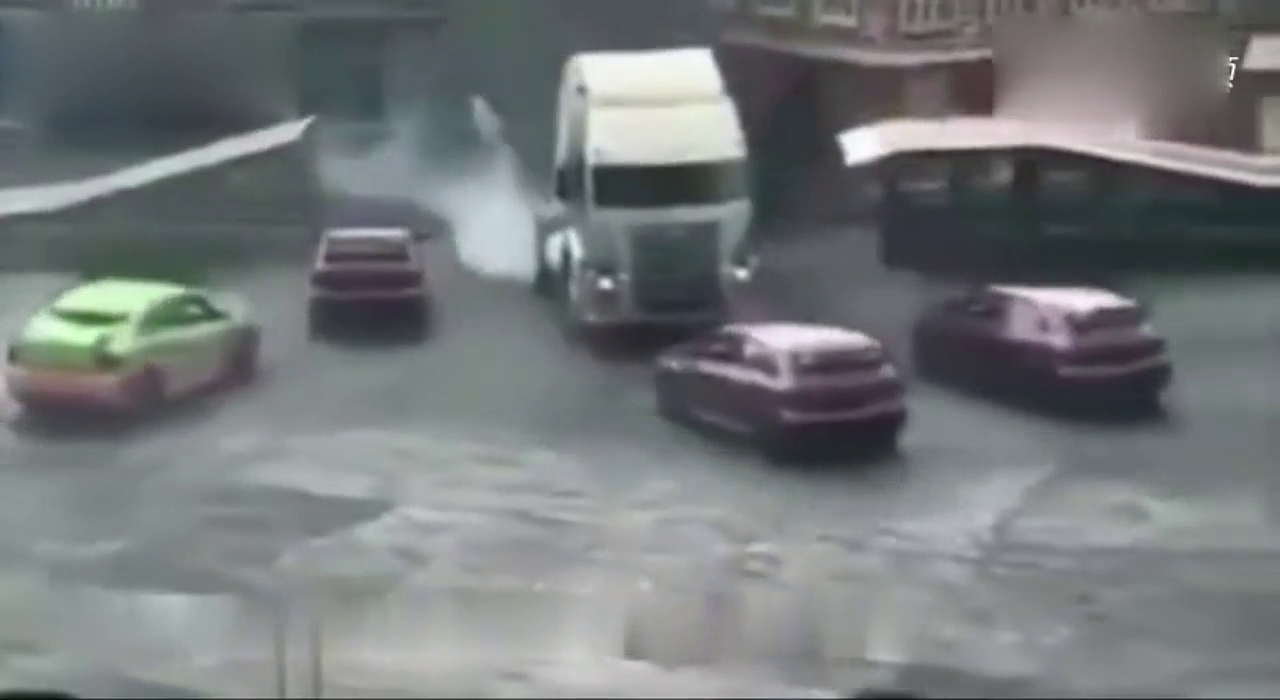 卡车玩起来也疯狂