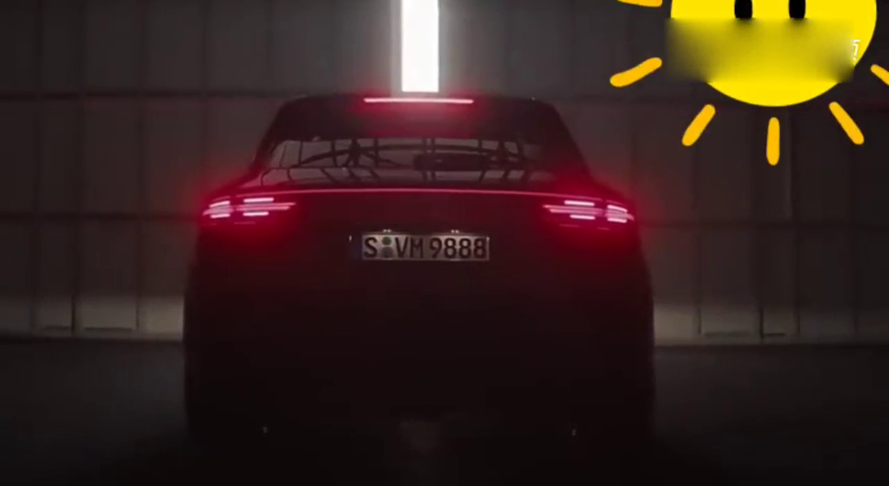 全新卡宴TURBO动态展示，尽显跑车风范