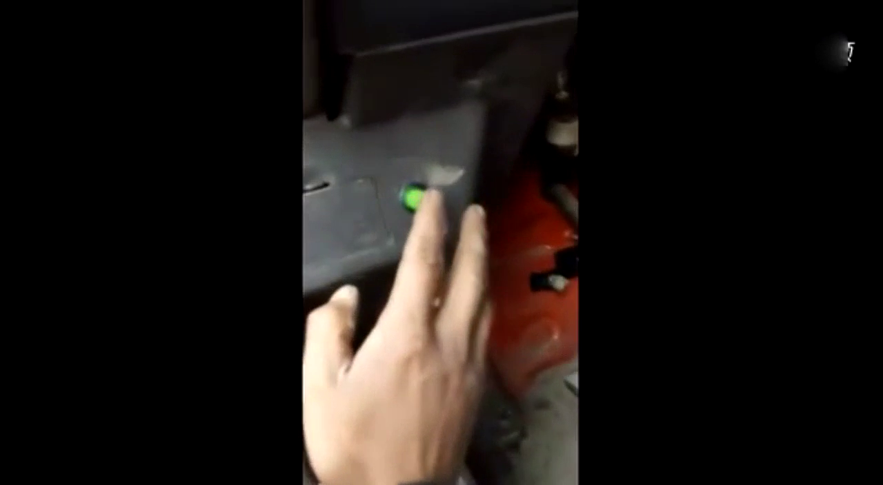 卡车自己会报警，一直嚷 “偷油啦偷油啦”！油耗子的克星！