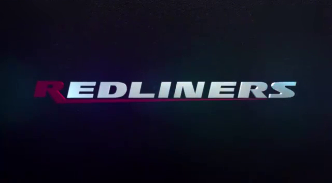 刹车失灵了,司机开卡车撞到标杆，