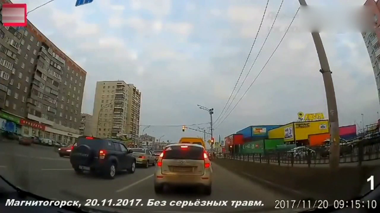 国外疯狂的出租车，这一幕看得令人揪心