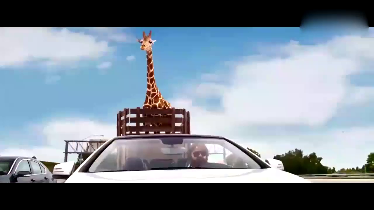 厉害了word哥，奔驰跑车拉长颈鹿