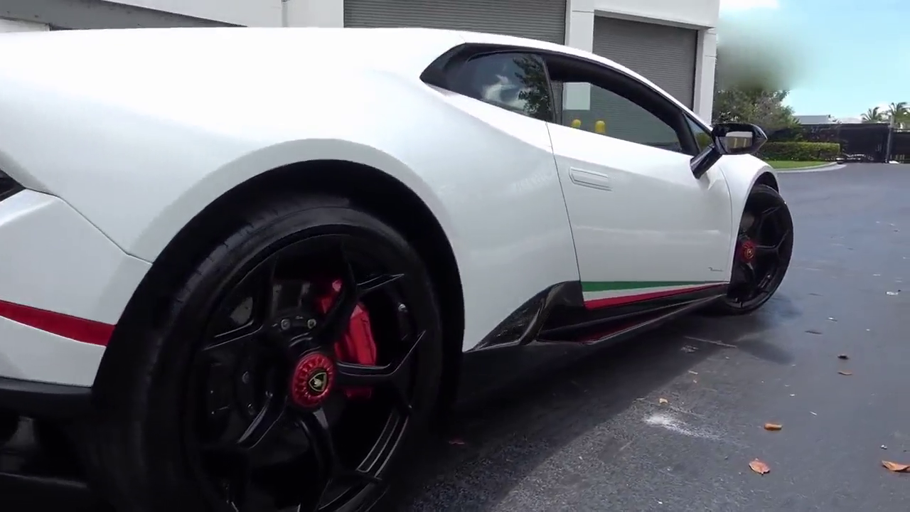 2018款的兰博基尼，内饰外观展示，这才是超级跑车该有的样子！