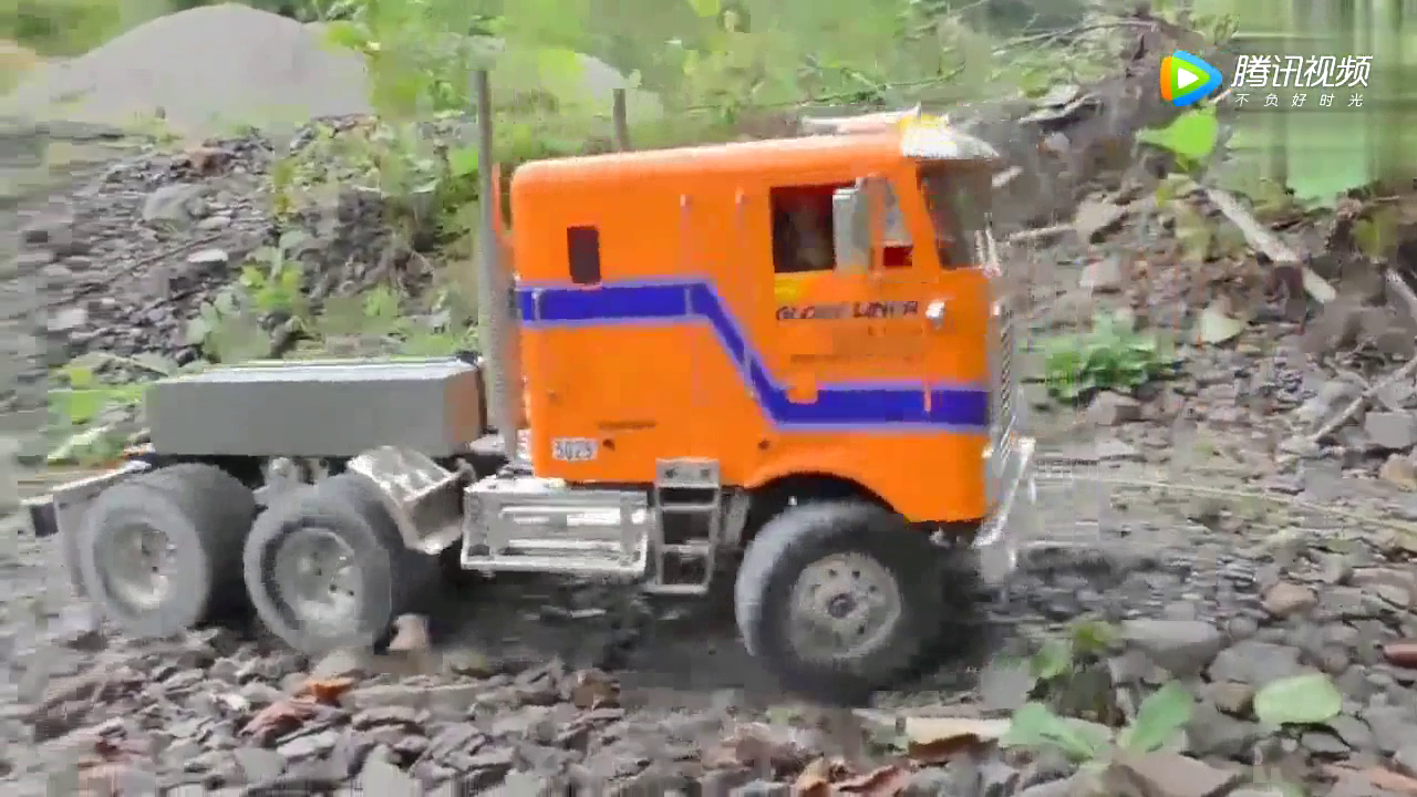 RC遥控车：装载机模拟救援卡车，这种技术也是没谁了