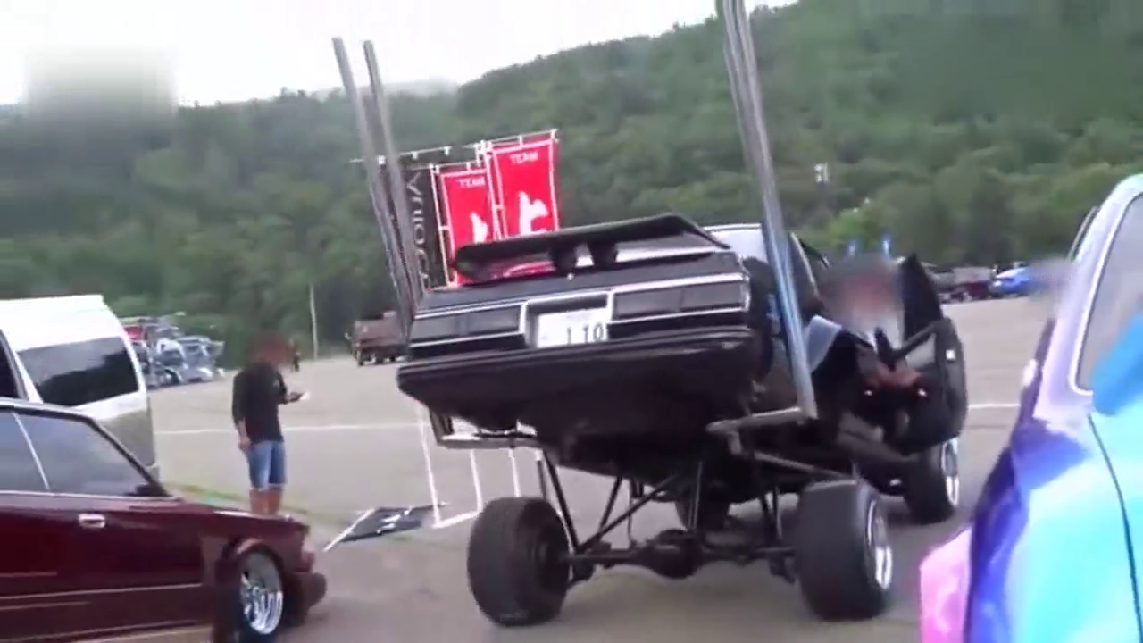 奇葩的改装车, 这排气管简直要逆天