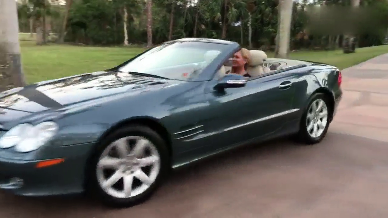 15年前奔驰S级豪华车，看到硬顶敞篷那一刻，就知道当初多辉煌