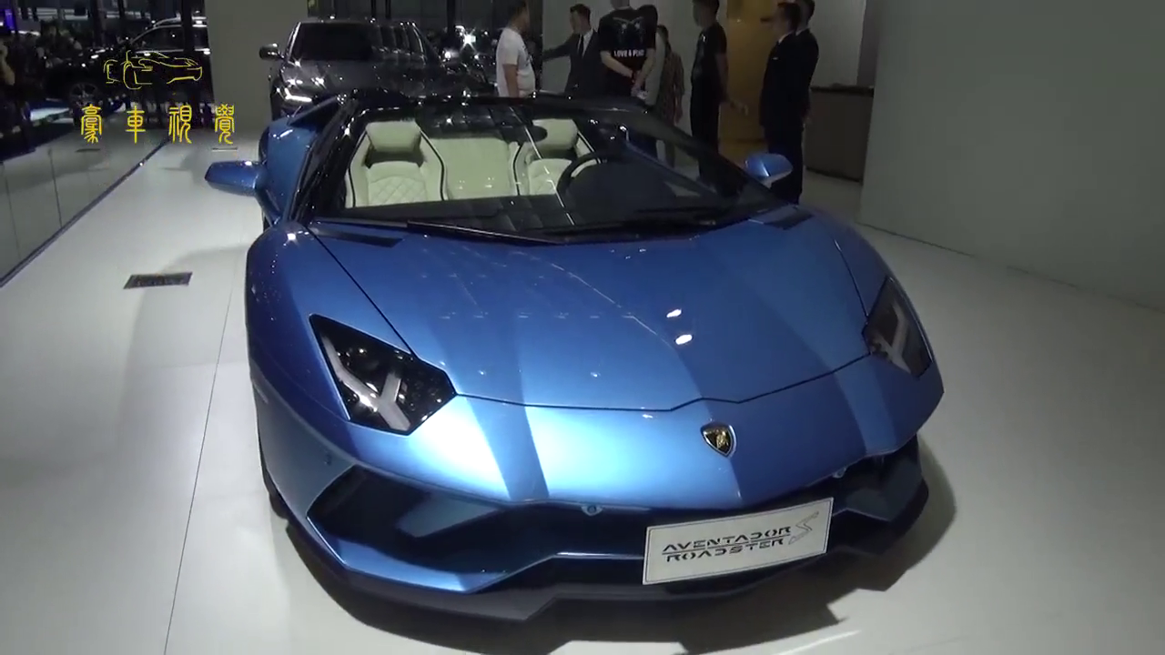 800万起的兰博基尼 Aventador S，车展现场拍摄