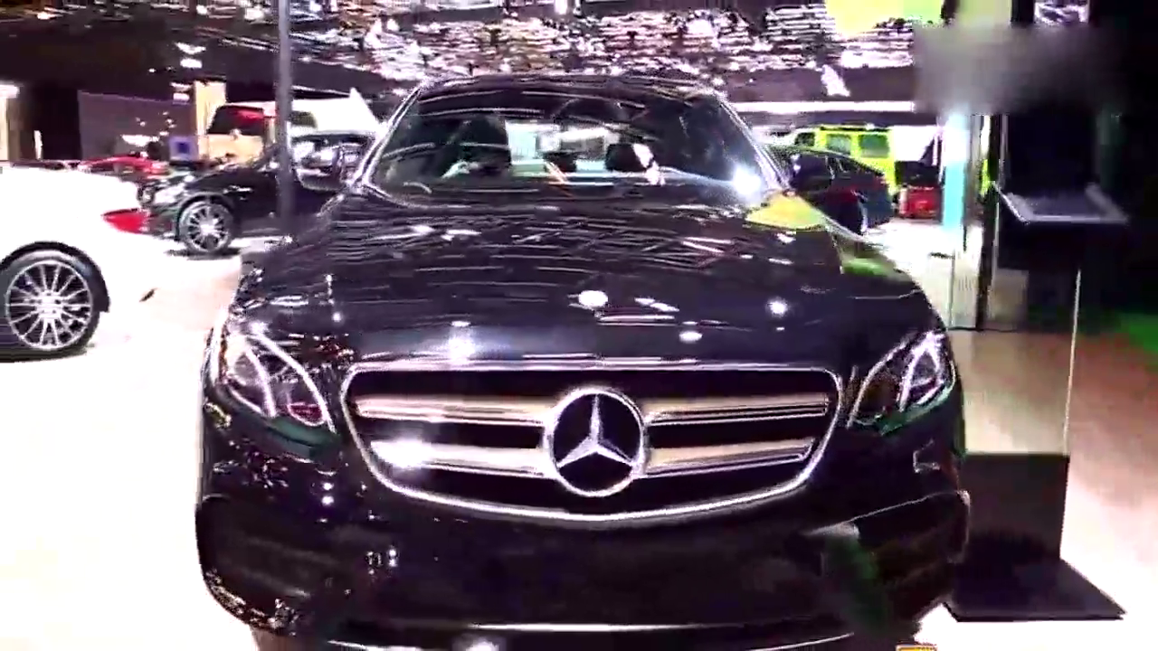 气场很强大 车展内外详拍奔驰全新E300