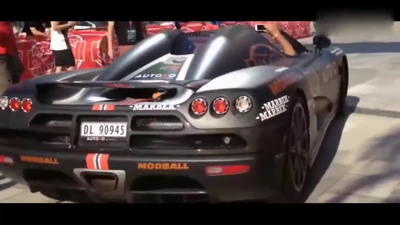 听着这跑车的起步的声浪，直接就感觉嗨起来了