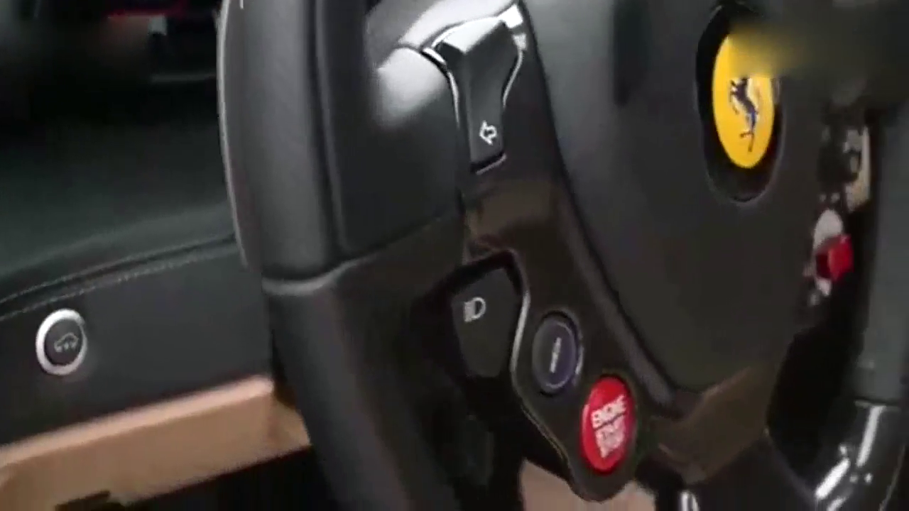 拥有战斗气息的法拉利跑车，连兰博基尼都不敢挑战！