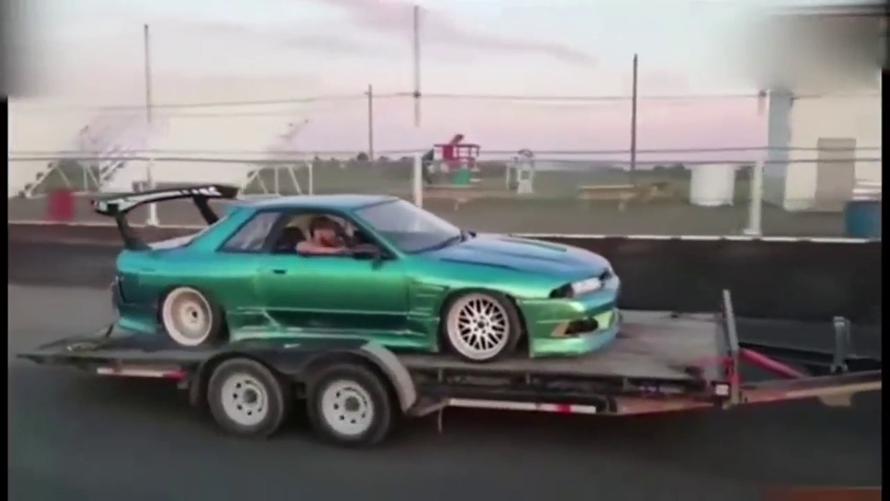 失败的跑车耍酷，着火啦！真的着火了!