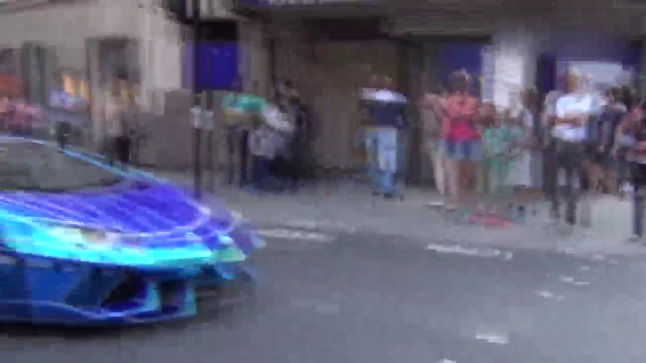 这样的跑车简直就是梦幻级别的