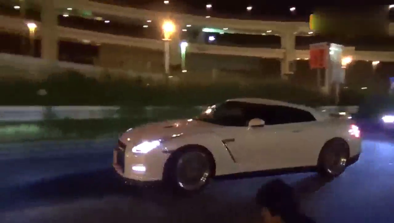 日本人真会玩 看爆改性能车声浪炸街