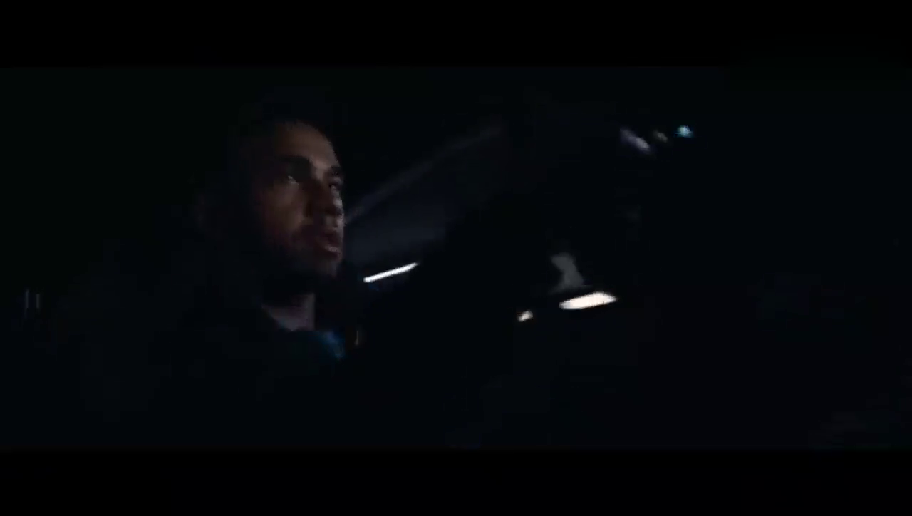 拥有F1 引擎的超级跑车，简直不敢踩油门，限量生产 275 台！