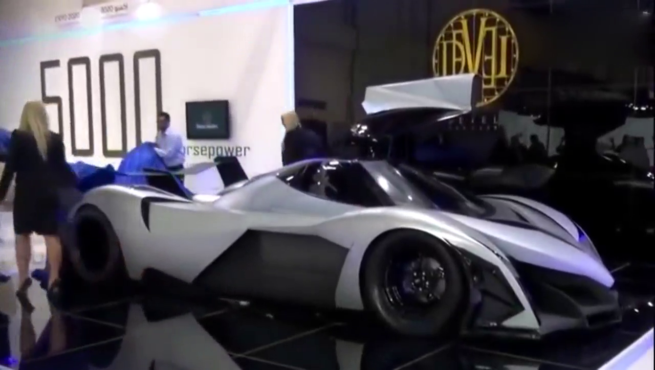 掀开车布的那一刻，才知道什么是超级跑车！