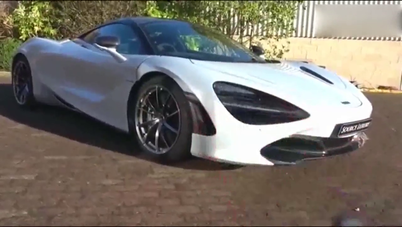 2018款迈凯伦跑车，车内仪表盘翻转的一刻我懵圈了