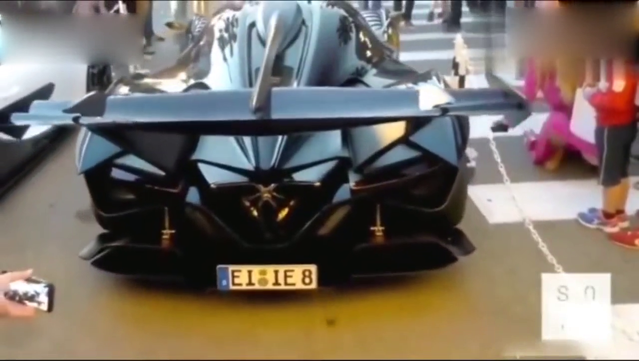 价值五千多万的布加迪跑车与这辆跑车一比，光在外观上就输了