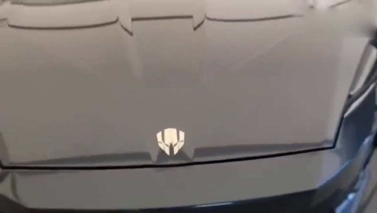 莱肯跑车, 这一脚油门下去, 才知道真正的超级跑车是这样!