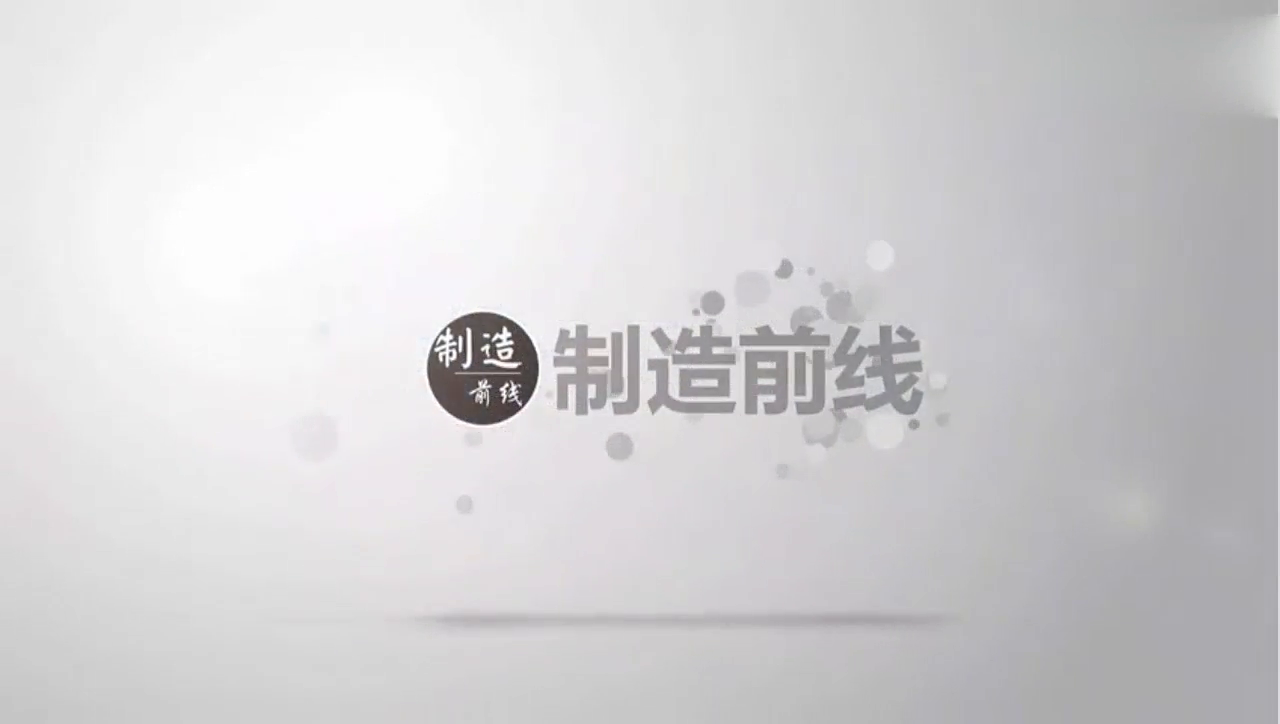 在最危险道路上行驶的卡车，一旦出事后果不堪设想！