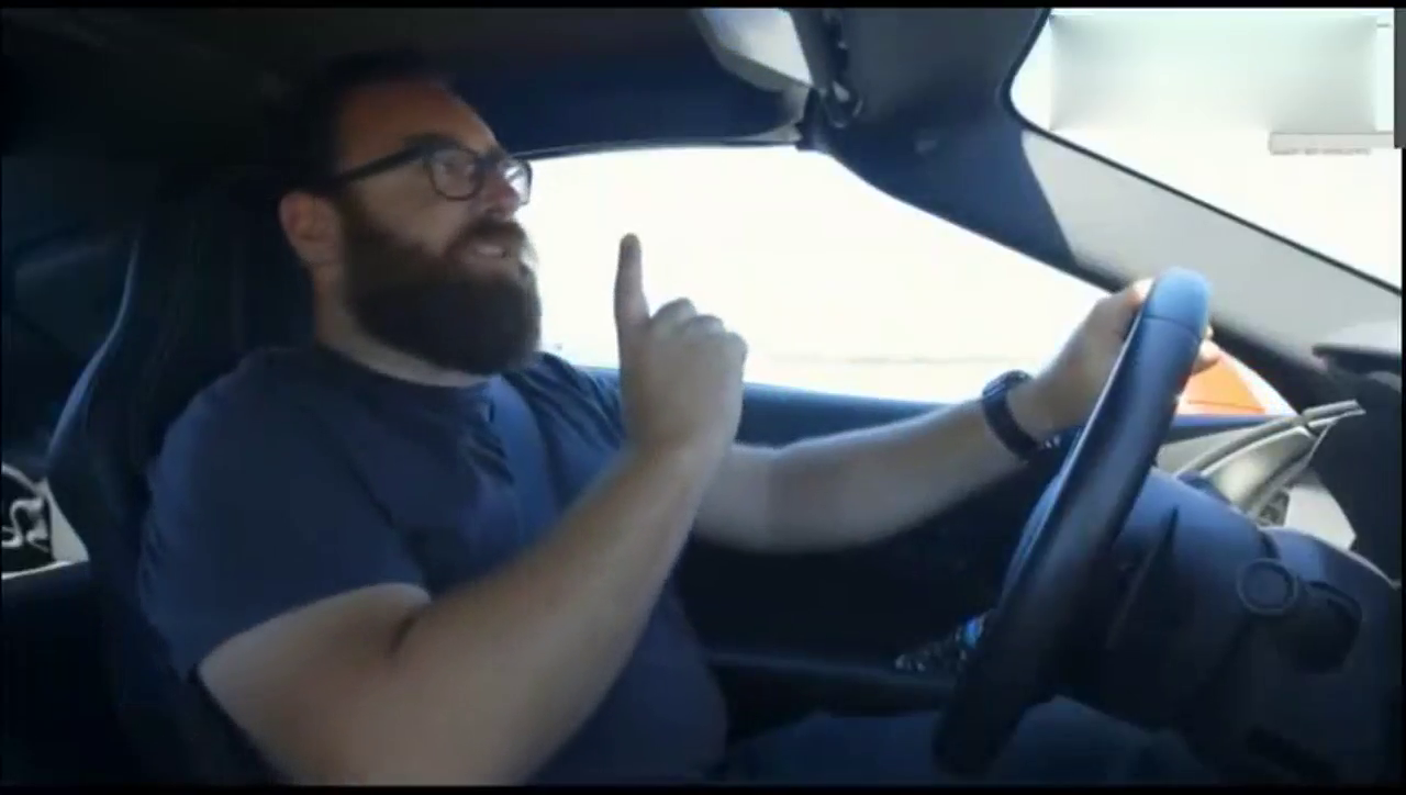 十款跑车直线加速赛，克尔维特：让你马自达抢跑3秒又如何！