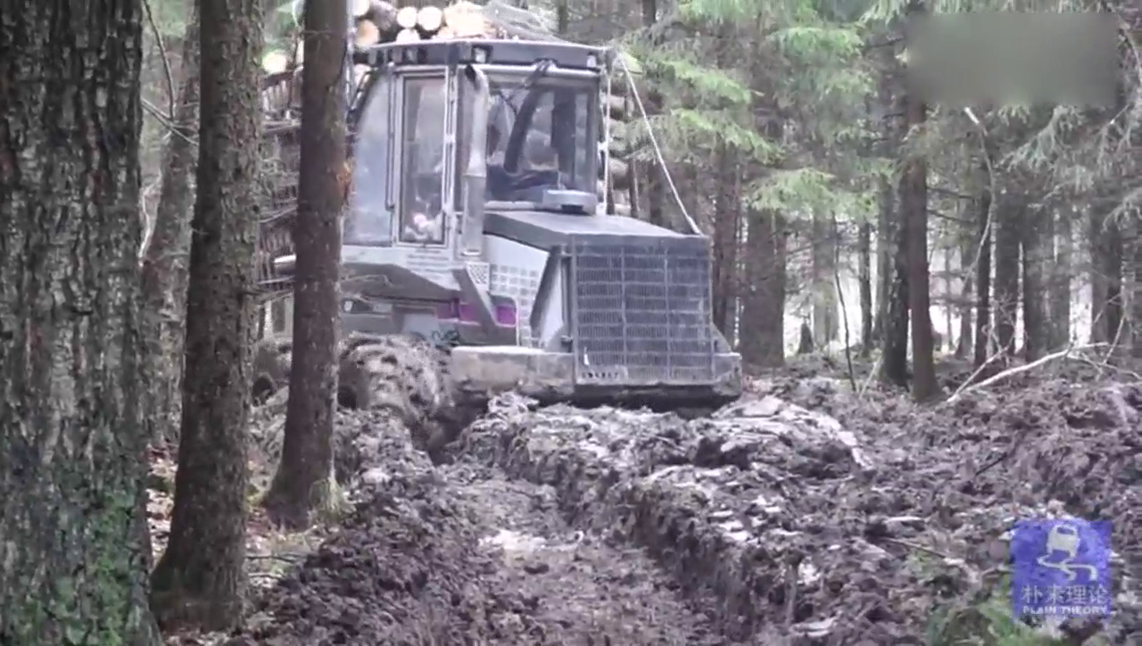 能在淤泥中满载行驶的特种卡车, 有了它就不用修路了