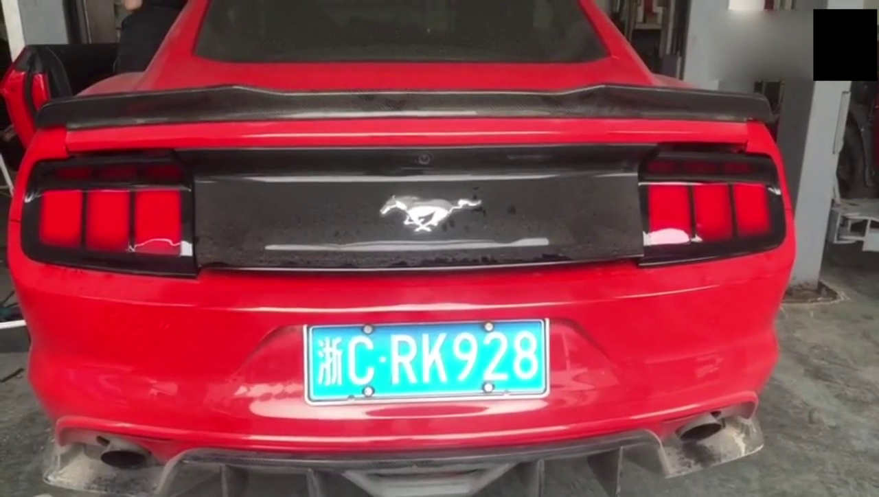 野马跑车改装5代尾灯，这算经典吗