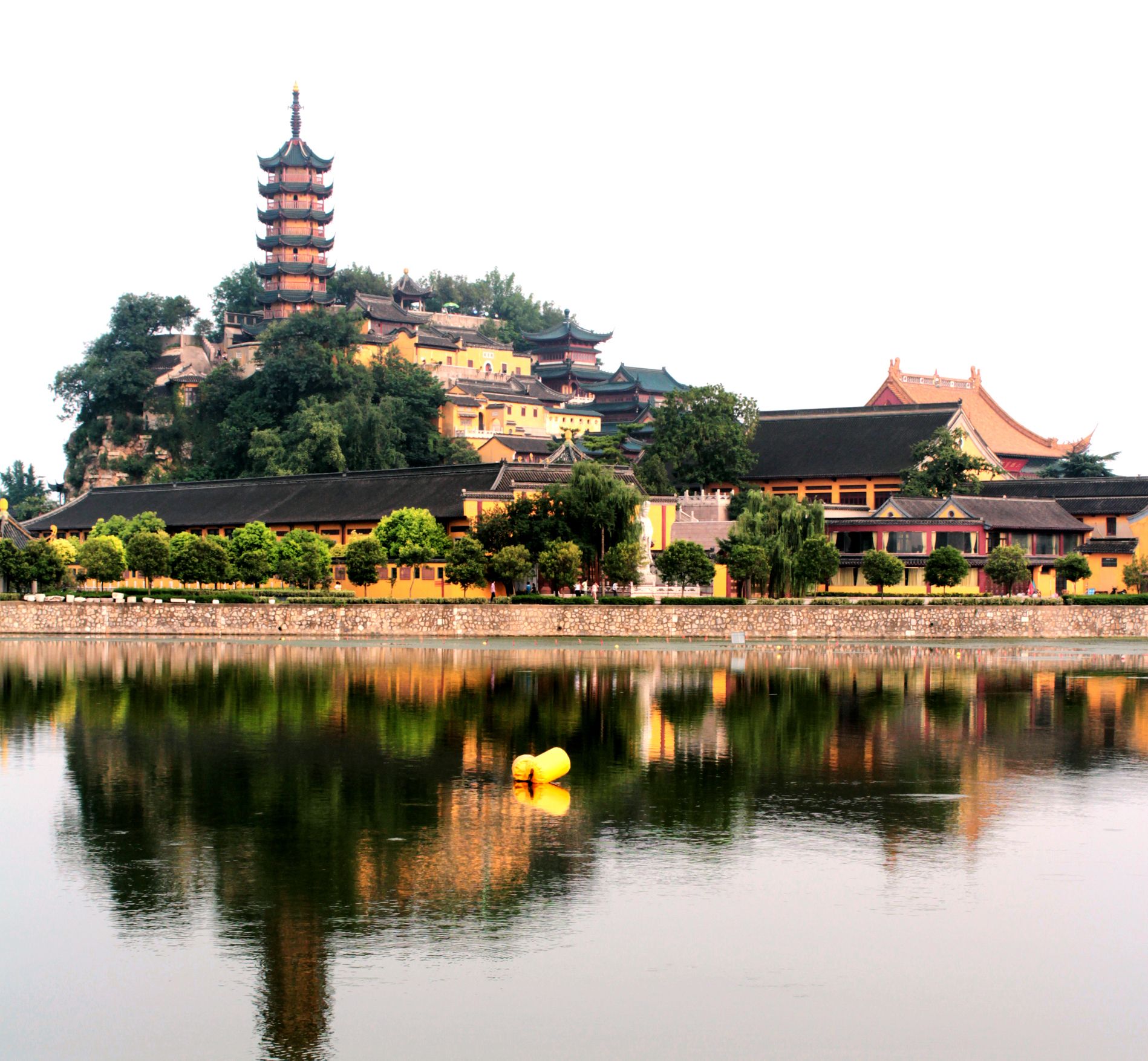 镇江最著名的旅游景点,佛教禅宗圣地,白蛇传水漫金山发生地!