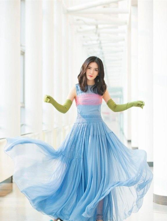 《明星大侦探》谢娜戏太多,太尬了上热搜!网友