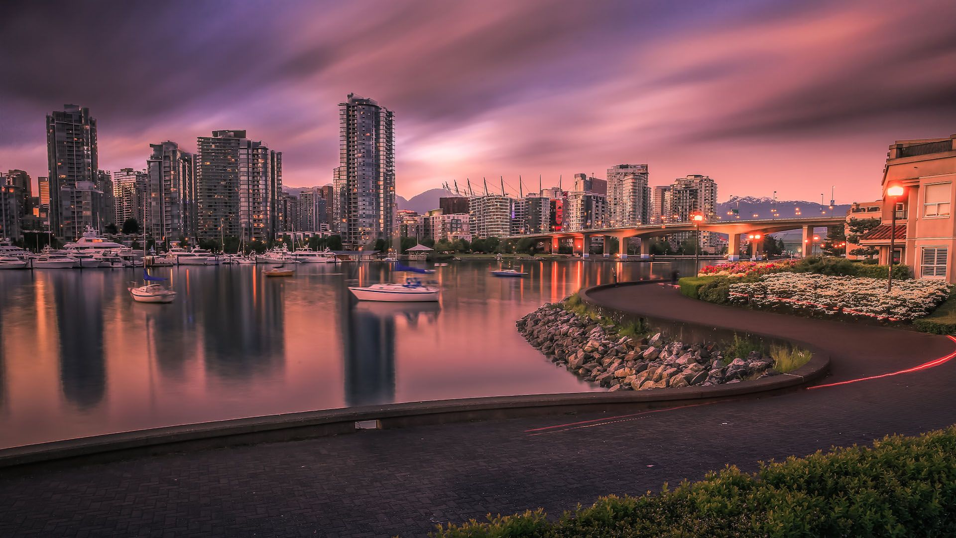 加拿大温哥华城市风景图片桌面壁纸,分辨率:1920x1200