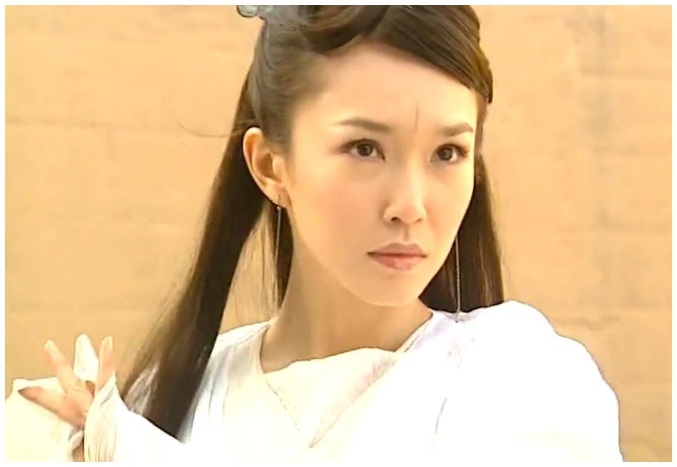 还记得“新加坡四美”吗？郭妃丽美得惊为天人，范文芳堪称国宝级