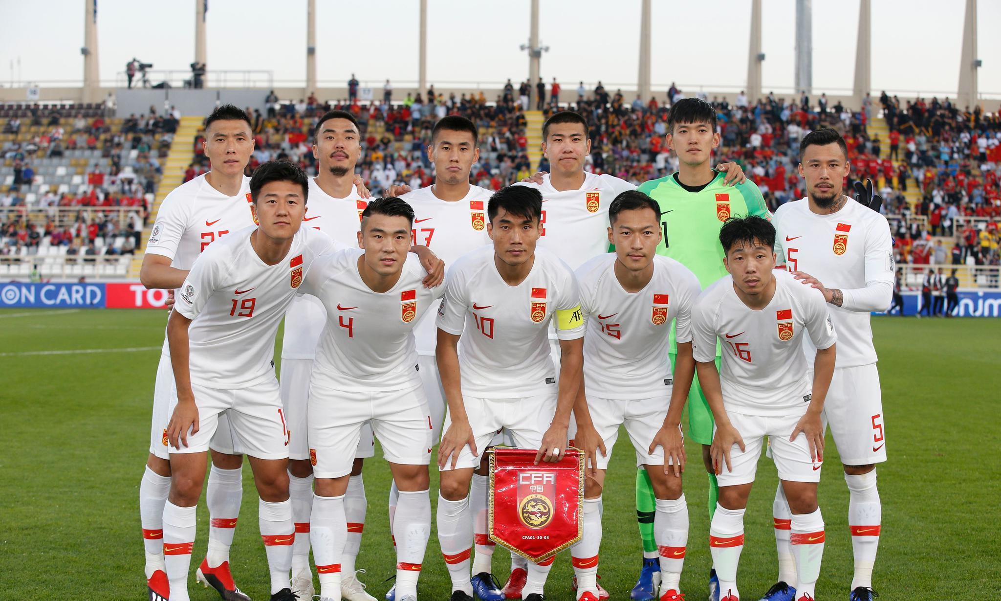 足球--C组:中国队迎战韩国队