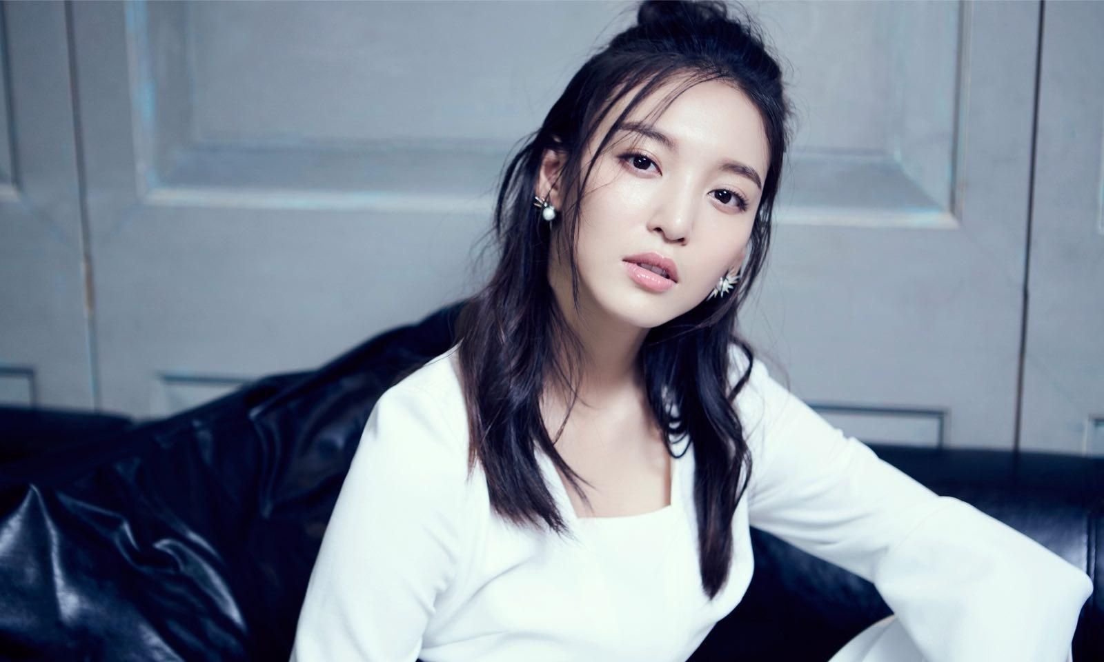 尤靖茹婚纱照_尤靖茹性感(2)