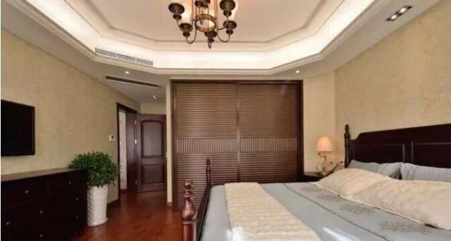 145平新房，装修花60万，吊顶和玄关与众不同，真的很漂亮！