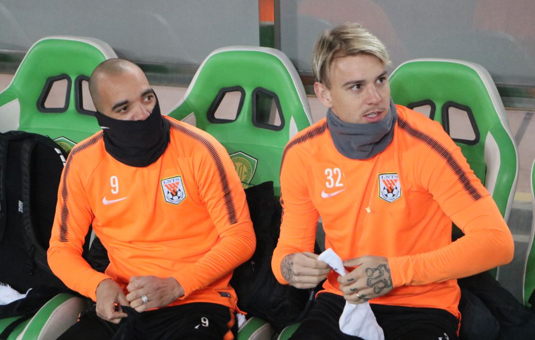 独家组图,鲁能踩场四外援参加,塔尔德利格德斯