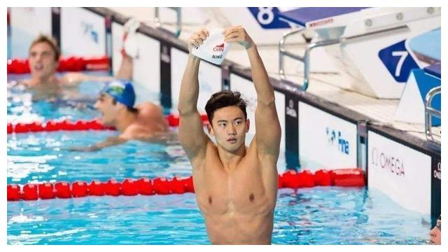 重磅,泳坛男神正式退役!与游泳中心矛盾重生,遭