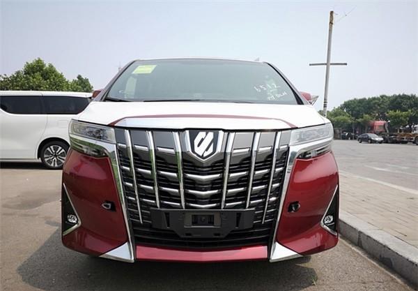 丰田埃尔法3.5L MPV商务之王 明星座驾 陆地“头等舱”