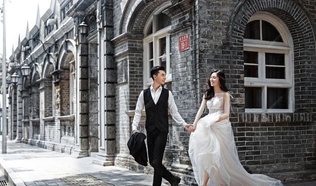 那里照婚纱摄影_婚纱摄影外景那里拍好
