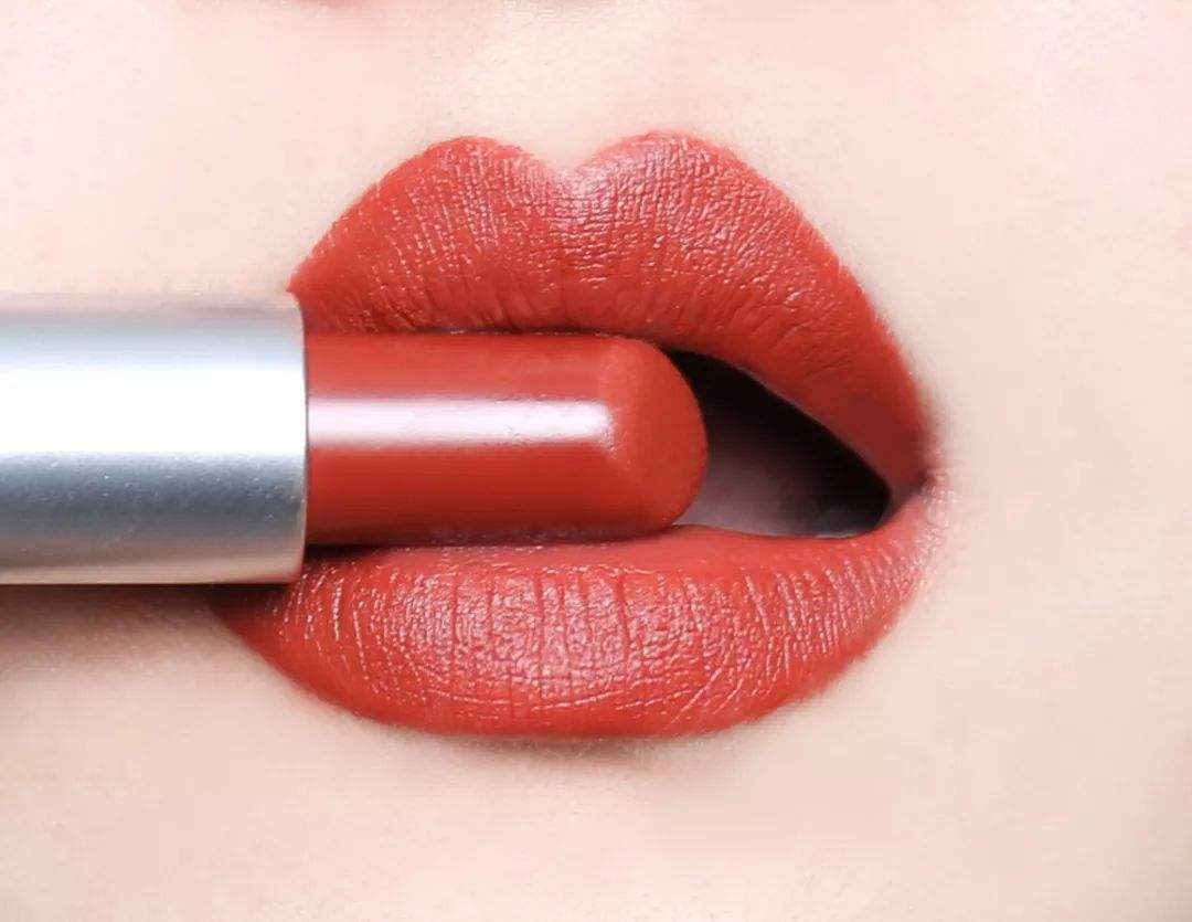 国外口红品牌排行榜_美国口红品牌排行榜