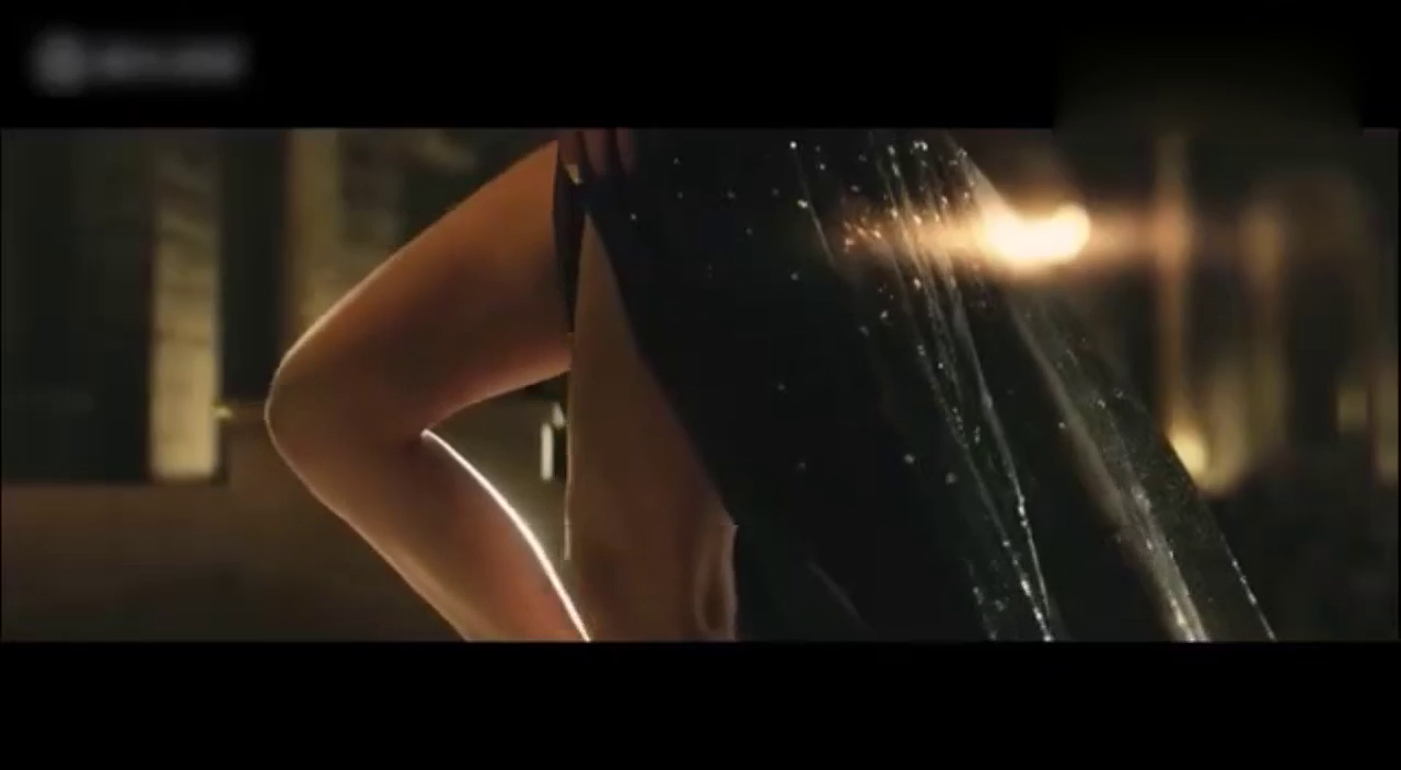 AC米兰足球队大战丰田漂移跑车