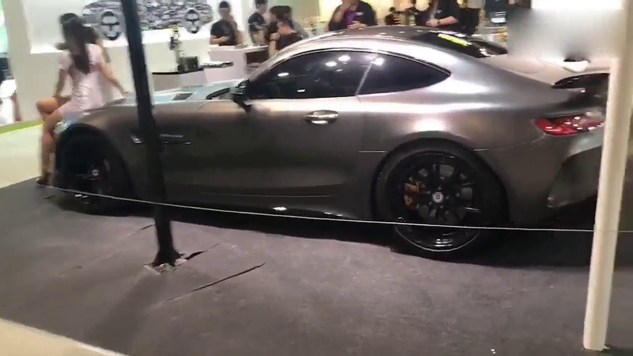 奔驰GT，低调的跑车