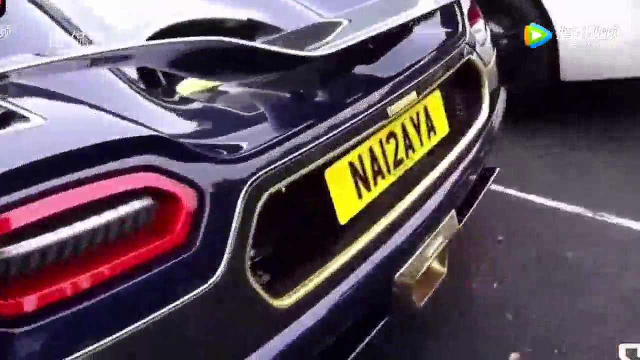 5000万的柯尼塞格跑车，打开车门的一幕，霸气才刚开始！