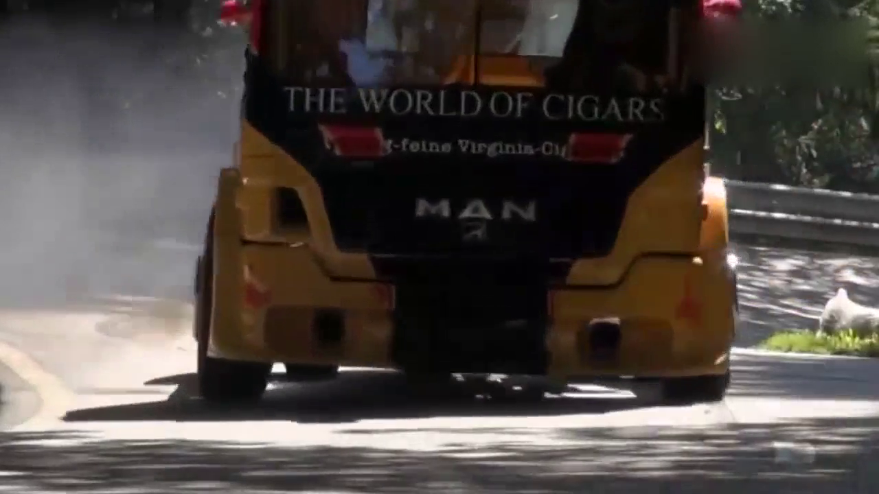 1200匹马力的重型卡车，一脚地板油下去，让你明白啥叫暴力！