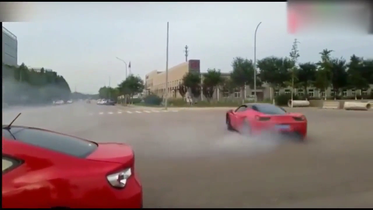 法拉利与出租车漂移的区别