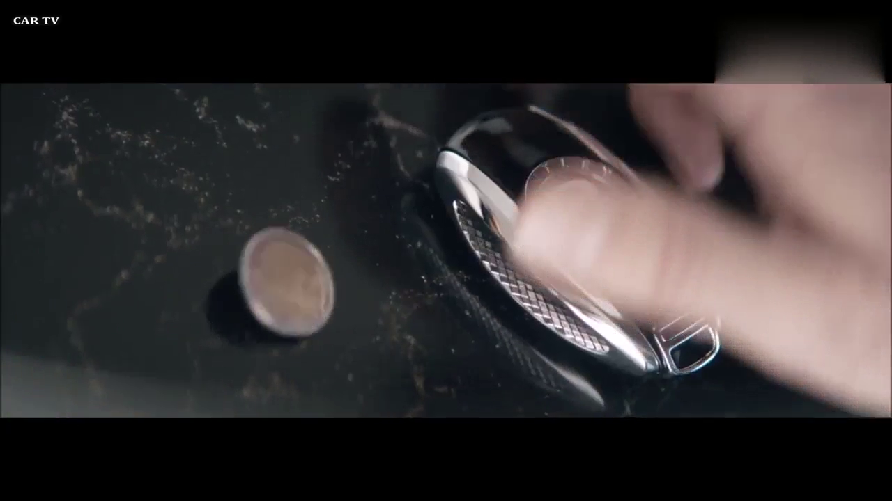 2019款宾利大陆GT敞篷车，内饰和驱动