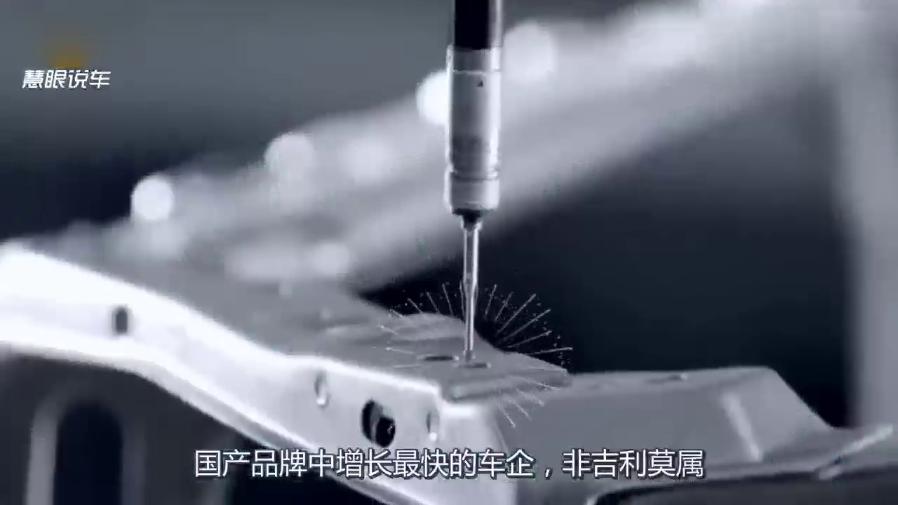 国产“小钢炮”来袭！月销上万台，不到8万根本不用考虑合资车